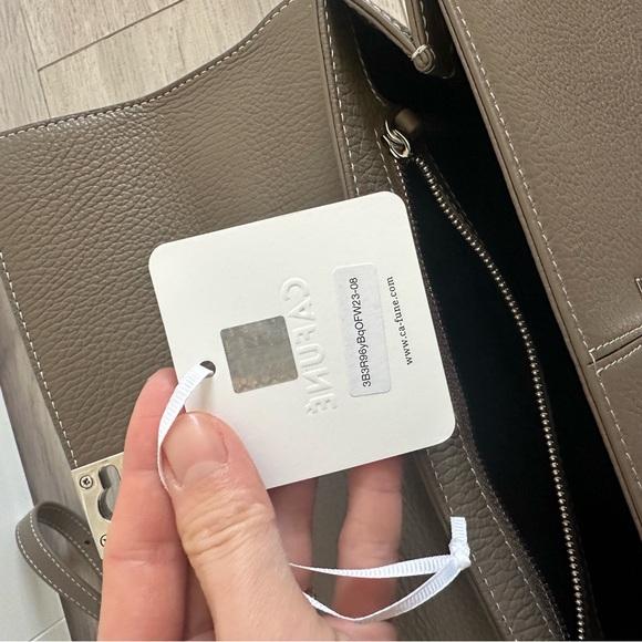 Cafuné Medium Stance in Brownstone - Picture 6 of 9